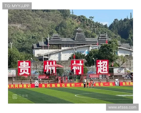 英国小伙 “村超” 狂飙贵州话，围观群众惊掉下巴！(1)